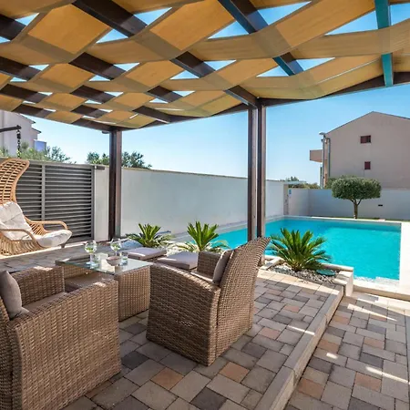 Beautiful In With Wifi Holiday home Biograd Na Moru